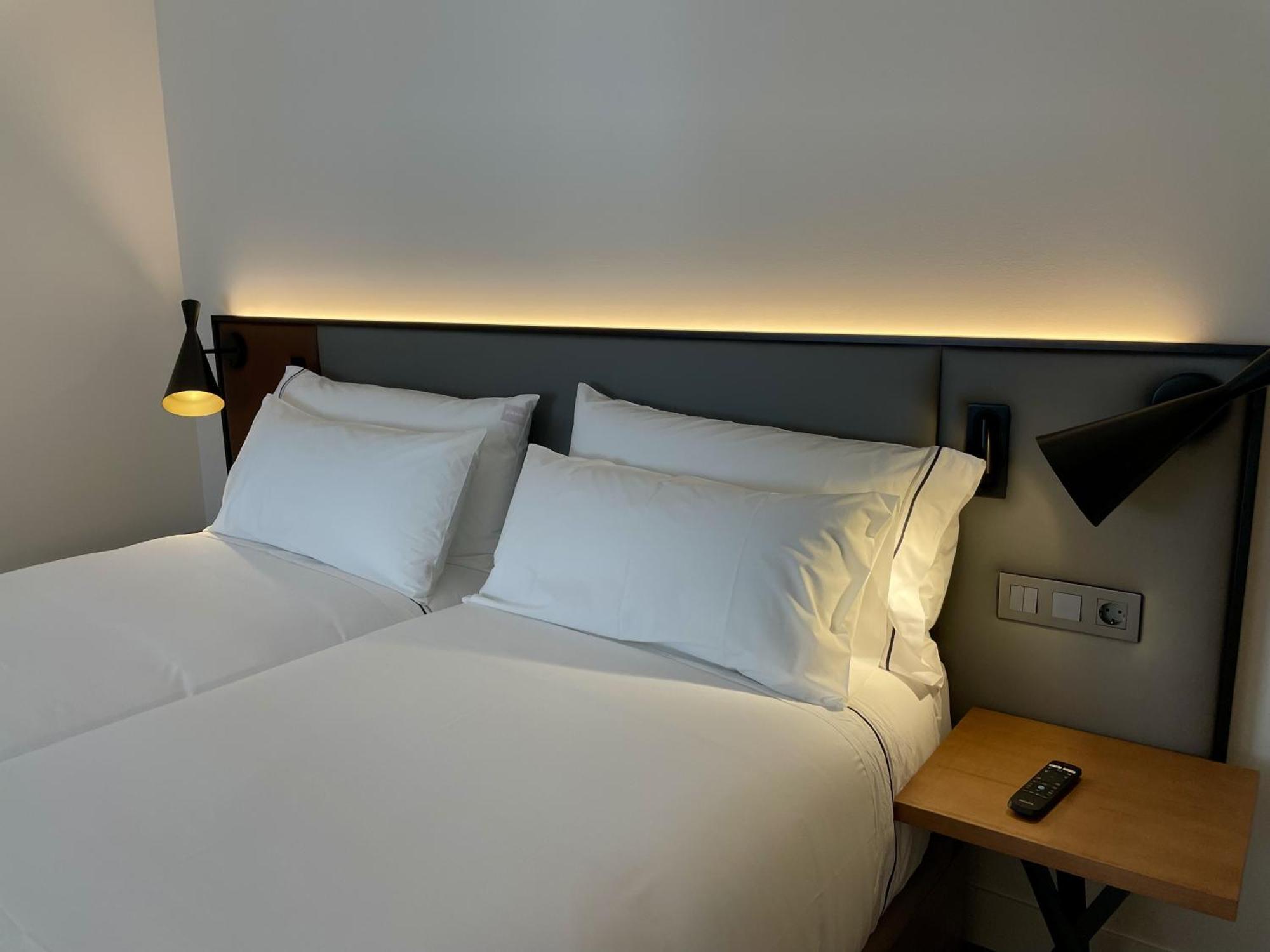 Prisma Suites سلامنكا الغرفة الصورة